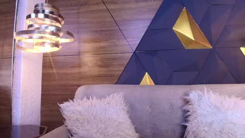 sofia online show from 05/19/26, 10:54