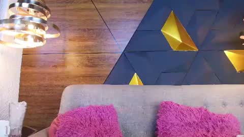 sofia online show from 06/11/26, 10:57