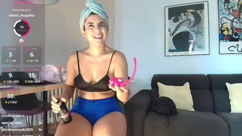 Snapshot of arya_44 chatting on 10/09/25, 08:23 onlyfansarya 44 online show from 10/09/25, 08:23