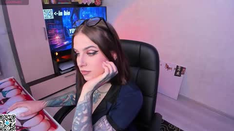 Snapshot of arya_deepthroat_queen chatting on 09/14/25, 08:41 Arya  Fn  Talented Arya   online show from 09/14/25, 08:41