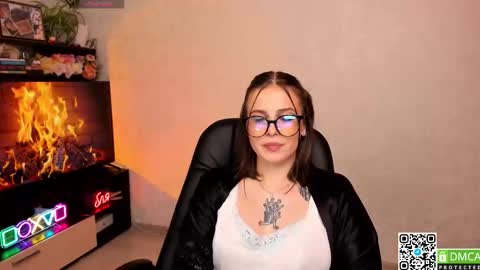 Snapshot of arya_deepthroat_queen chatting on 10/13/25, 09:04 Arya  Fn  Talented Arya   online show from 10/13/25, 09:04