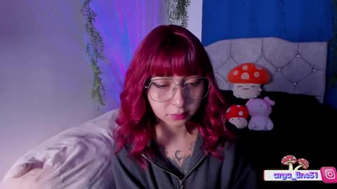 Snapshot of arya_line chatting on 03/01/25, 01:32 Arys online show from 03/01/25, 01:32