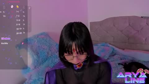 Snapshot of arya_line chatting on 10/26/25, 02:28 Arys online show from 10/26/25, 02:28