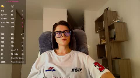 Snapshot of arya_starkw chatting on 11/03/25, 02:29 Ary 3 online show from 11/03/25, 02:29