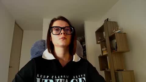 Snapshot of arya_starkw chatting on 11/23/25, 01:55 Ary 3 online show from 11/23/25, 01:55