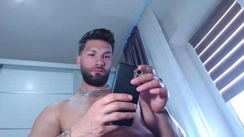 AryanAian1 online show from 11/17/25, 12:55