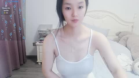 Lily online show from 06/06/26, 03:55