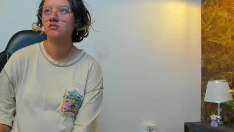 AsamiHattori  online show from 10/21/25, 11:11