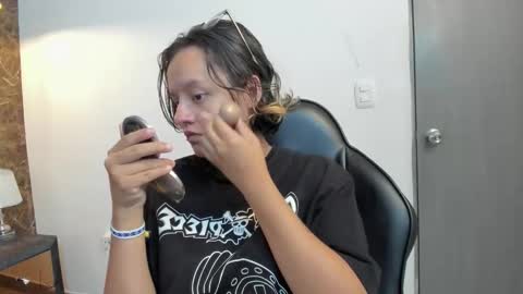 AsamiHattori  online show from 10/25/25, 11:29