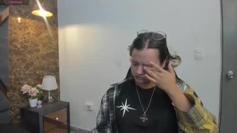 AsamiHattori  online show from 10/28/25, 11:14