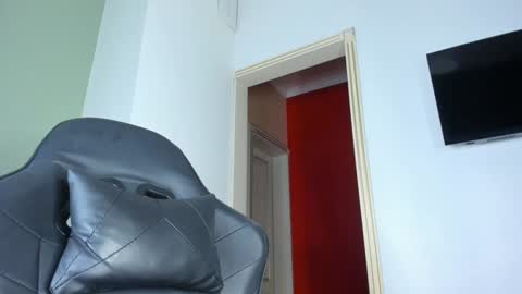 Asami online show from 12/19/25, 05:20