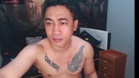 Snapshot of asanhardasrock chatting on 10/19/25, 08:59 joe eros online show from 10/19/25, 08:59