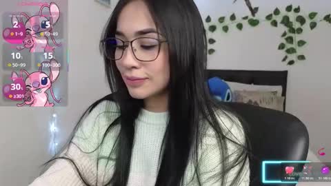 Snapshot of asenaesmee chatting on 11/14/25, 07:01 Asena online show from 11/14/25, 07:01