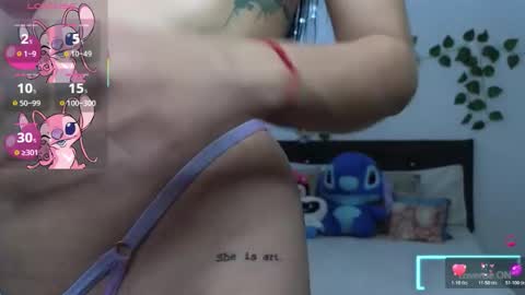 Snapshot of asenaesmee chatting on 11/15/25, 05:53 Asena online show from 11/15/25, 05:53