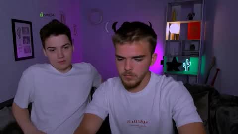 ash_raven_ online show from 09/09/25, 07:46