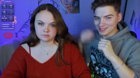 ash_raven_ online show from 10/12/25, 07:02