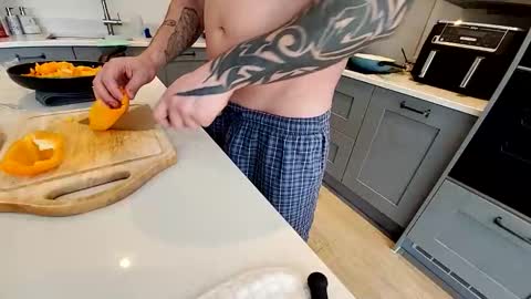 Ash online show from 09/18/25, 09:33