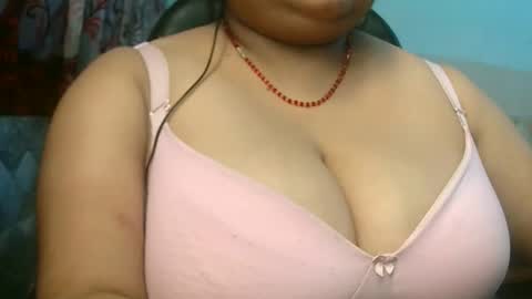 Snapshot of asha3388 chatting on 12/05/25, 05:20 SONI online show from 12/05/25, 05:20