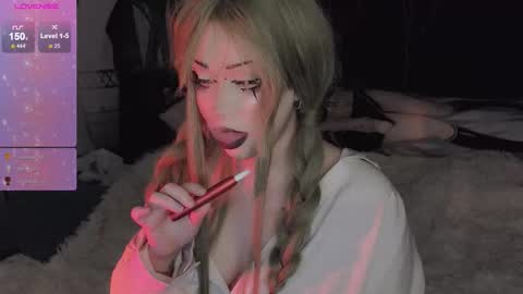 Snapshot of asha_nekooo chatting on 09/28/25, 10:59 Sasha next stream December 4st  at  0000- 0030 am German time online show from 09/28/25, 10:59