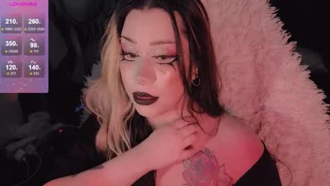 Snapshot of asha_nekooo chatting on 10/28/25, 11:29 Sasha next stream December 4st  at  0000- 0030 am German time online show from 10/28/25, 11:29