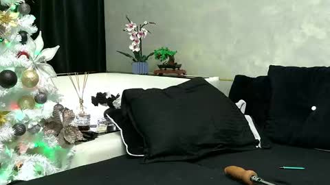 Asha online show from 12/23/24, 01:08
