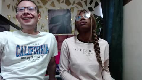 ashanti_and__alejo online show from 10/14/25, 11:55