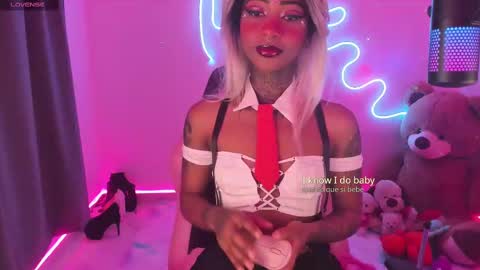 AshantiINDEPENDENT MODEL online show from 02/22/25, 12:29