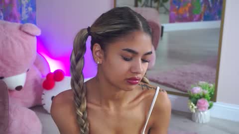 Snapshot of ashayuva chatting on 10/28/25, 12:19 Asha online show from 10/28/25, 12:19