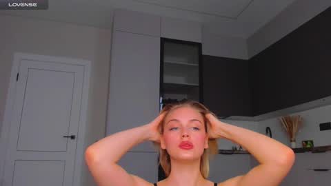 your pretty Ashley online show from 12/02/24, 07:36