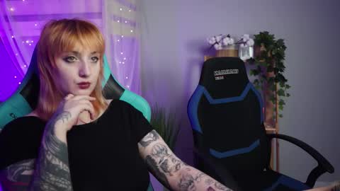 Snapshot of asheluck chatting on 09/15/25, 02:33 AshleyAshe online show from 09/15/25, 02:33