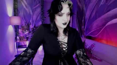 Snapshot of asheluck chatting on 10/16/25, 10:33 AshleyAshe online show from 10/16/25, 10:33