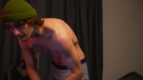 Snapshot of asher_88 chatting on 11/10/25, 04:50 Jerk Machine online show from 11/10/25, 04:50