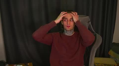 Snapshot of asher_88 chatting on 11/18/25, 01:26 Jerk Machine online show from 11/18/25, 01:26