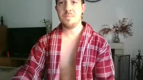 Snapshot of ashiat chatting on 01/17/25, 02:50 ashiat online show from 01/17/25, 02:50