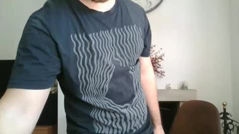 Snapshot of ashiat chatting on 03/04/25, 12:01 ashiat online show from 03/04/25, 12:01