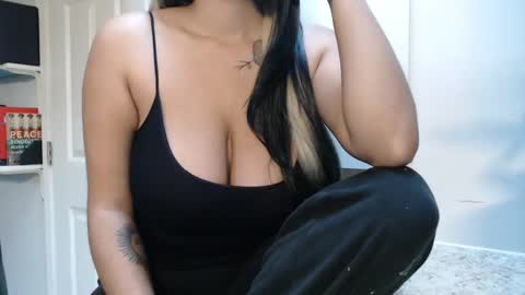 ashiika vay online show from 01/18/25, 04:53