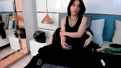 Ashkoreh online show from 04/15/26, 07:43