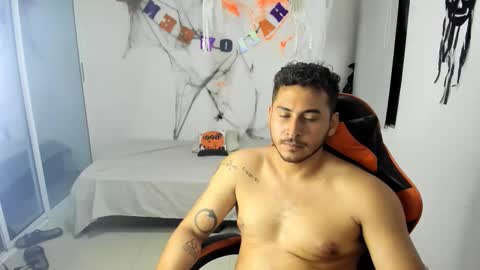 ashlan_king online show from 10/30/25, 02:35