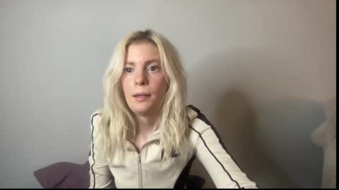 Snapshot of ashleebby818 chatting on 01/16/26, 02:26 Ashlee online show from 01/16/26, 02:26