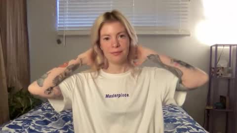 Snapshot of ashleebby818 chatting on 02/18/26, 03:30 Ashlee online show from 02/18/26, 03:30