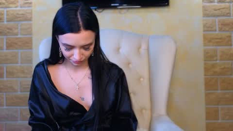 veronika online show from 12/13/24, 04:05
