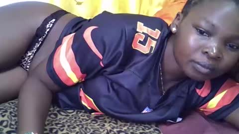 ashlery  online show from 09/17/25, 03:30