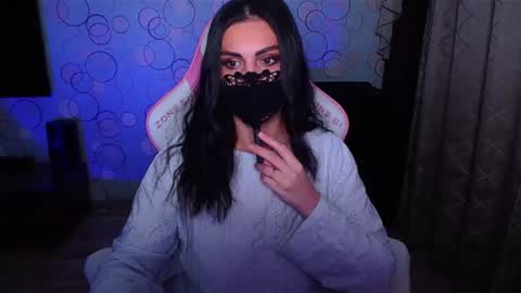 Snapshot of ashley__cooper__ chatting on 10/24/25, 03:14 Yasmina online show from 10/24/25, 03:14