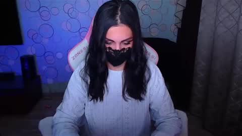 Snapshot of ashley__cooper__ chatting on 11/01/25, 03:52 Yasmina online show from 11/01/25, 03:52