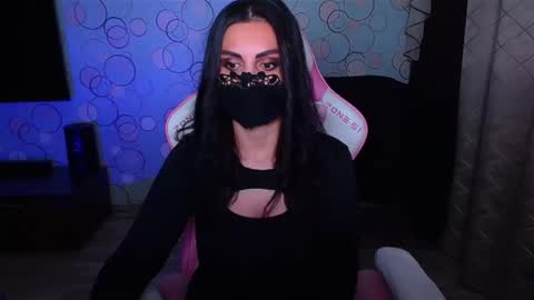 Snapshot of ashley__cooper__ chatting on 11/02/25, 03:20 Yasmina online show from 11/02/25, 03:20