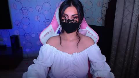 Snapshot of ashley__cooper__ chatting on 11/07/25, 04:23 Yasmina online show from 11/07/25, 04:23