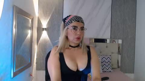 ashley__tylor online show from 07/24/26, 07:45