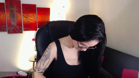 ashley_amoret94 online show from 09/25/25, 06:22