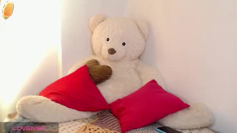 ashley_amoret94 online show from 09/28/25, 12:38