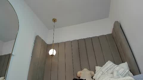 ashley_beaomunt online show from 07/21/26, 12:40